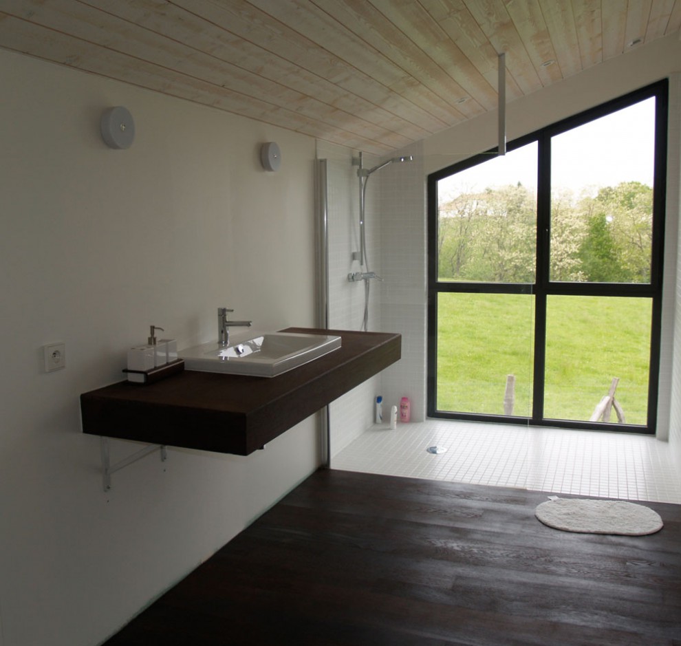 Magnifique maison Contemporaine pays basquesalle de bain de luxe