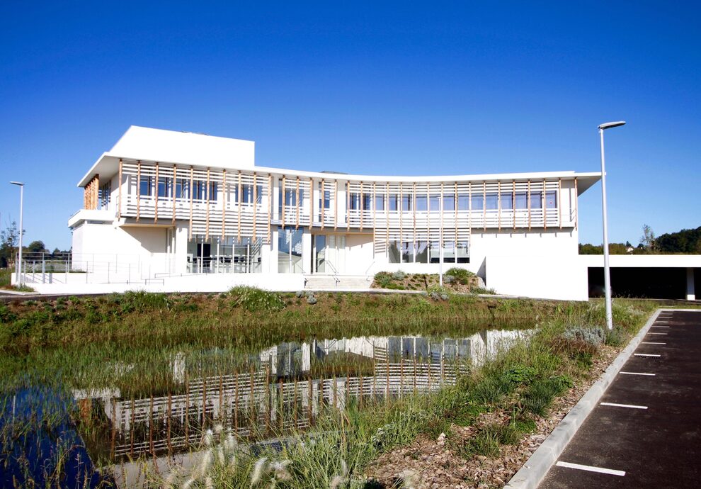 Splendide batiment contemporain